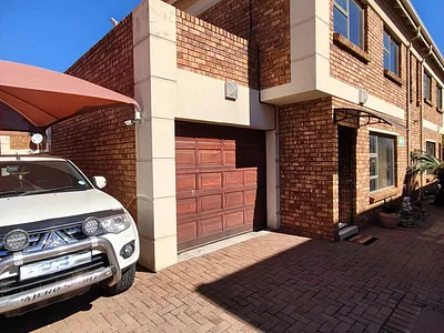 3 Bedroom Townhouse For Sale in Alberton - sv55.webp