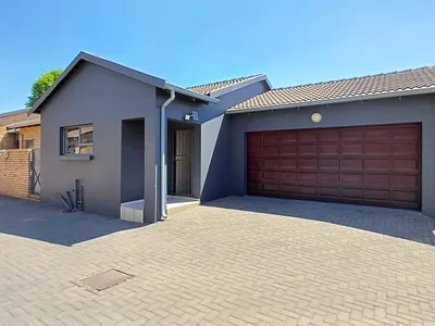 3 Bedroom Townhouse To Rent in Alberton - QxxY.webp