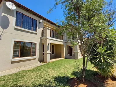 2 Bedroom Townhouse To Rent in Alberton - y53j.webp