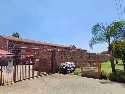 2 Bedroom Apartment To Rent in Germiston - img