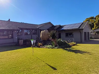 3 Bedroom House To Rent in Alberton - cYV6.webp