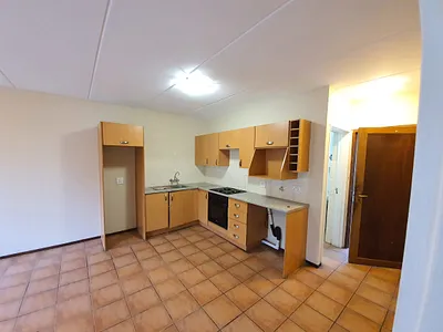 2 Bedroom Townhouse To Rent in Johannesburg - Z2NU.webp