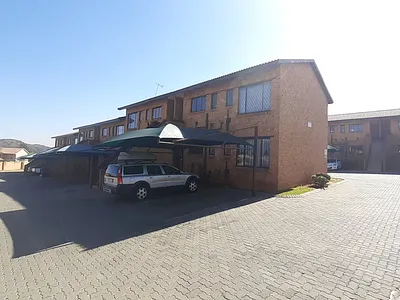 2 Bedroom Townhouse To Rent in Johannesburg - bNLV.webp