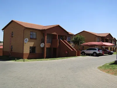 2 Bedroom Apartment To Rent in Germiston - fLKu.webp