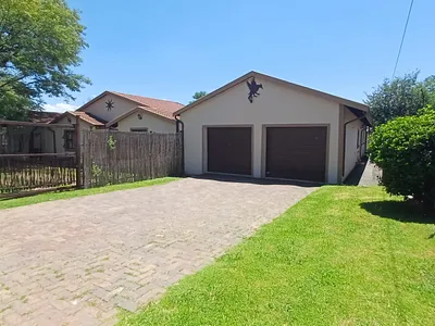 3 Bedroom Apartment To Rent in Alberton - ObIG.webp