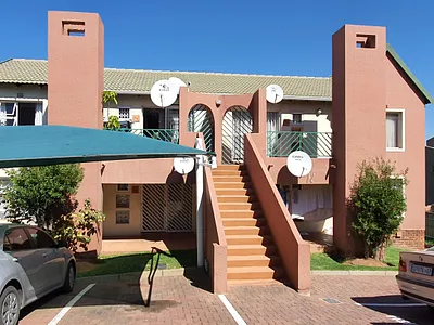 2 Bedroom Townhouse To Rent in Johannesburg - zPaD.webp