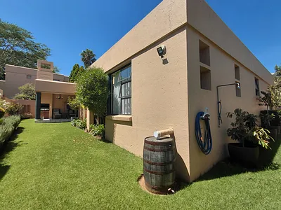 3 Bedroom Townhouse To Rent in Sandton - 69gu.webp