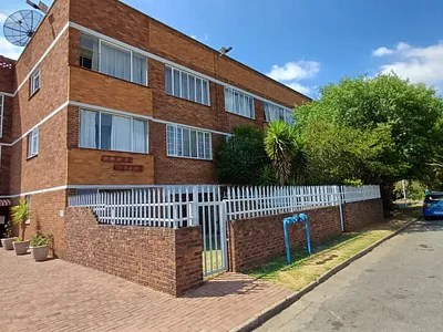 2 Bedroom Apartment To Rent in Alberton - 3hBK.webp