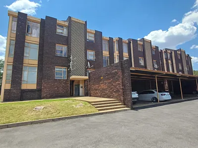 2 Bedroom Apartment To Rent in Alberton - yncG.webp