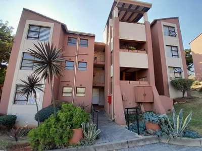 2 Bedroom Apartment To Rent in Johannesburg - zNHX.webp