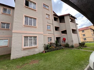 1 Bedroom Townhouse To Rent in Johannesburg - img