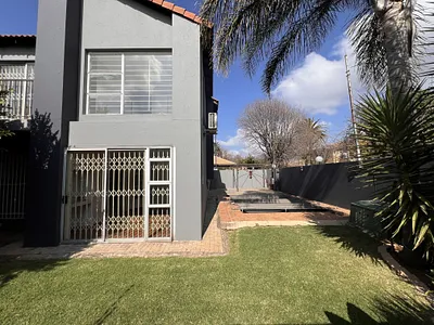 3 Bedroom Townhouse To Rent in Alberton - wzAu.webp