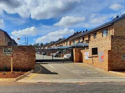 2 Bedroom Townhouse To Rent in Germiston - PBle.webp