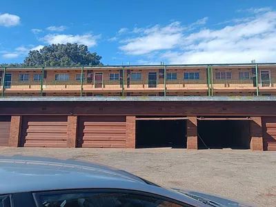 2 Bedroom Apartment For Sale in Vanderbijlpark - 7HAN.webp