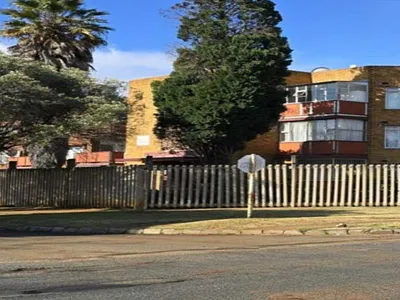 2 Bedroom Apartment For Sale in Vanderbijlpark - qq6g.webp