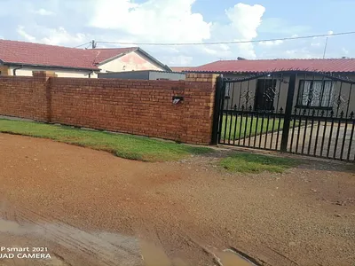2 Bedroom House For Sale in Evaton - r9aw.webp