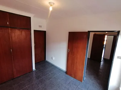 3 Bedroom Apartment For Sale in Vanderbijlpark - rHgi.webp
