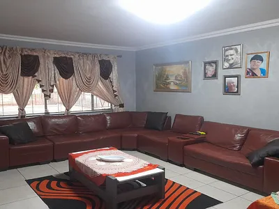 2 Bedroom Apartment For Sale in Vanderbijlpark - k2GV.webp
