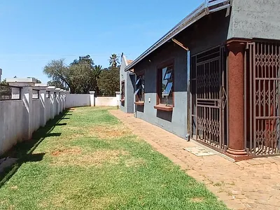 3 Bedroom House For Sale in Meyerton - U5JA.webp