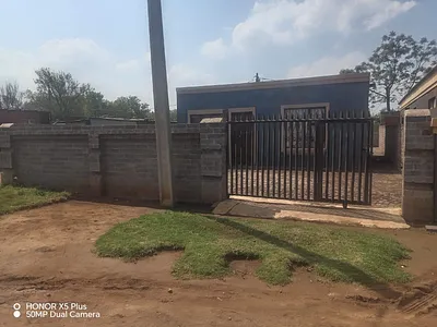 2 Bedroom House For Sale in Evaton - c2Z4.webp