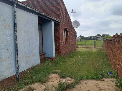 3 Bedroom House For Sale in Evaton - jRxM.webp