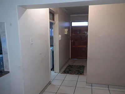 2 Bedroom Apartment For Sale in Vanderbijlpark - IV1O.webp