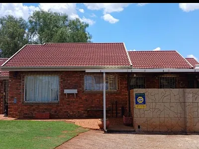 3 Bedroom House For Sale in Meyerton - RZkV.webp