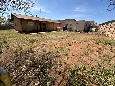3 Bedroom House For Sale in Vanderbijlpark - GXzB.webp