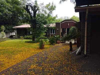 4 Bedroom House For Sale in Sasolburg - 5PO4.webp