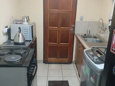 3 Bedroom House For Sale in Vanderbijlpark - Iszx.webp