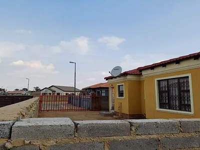 2 Bedroom House For Sale in Vanderbijlpark CE 7, Vanderbijlpark CE - YWXZ.webp