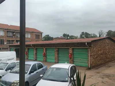 2 Bedroom Apartment For Sale in Vanderbijlpark - op1r.webp