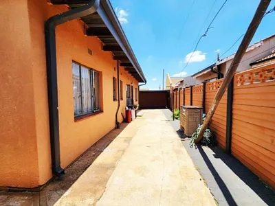 3 Bedroom House For Sale in Sebokeng - img
