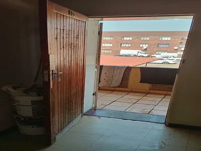 2 Bedroom Apartment For Sale in Vanderbijlpark - pdPP.webp