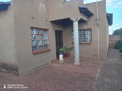 3 Bedroom House For Sale in Evaton - img