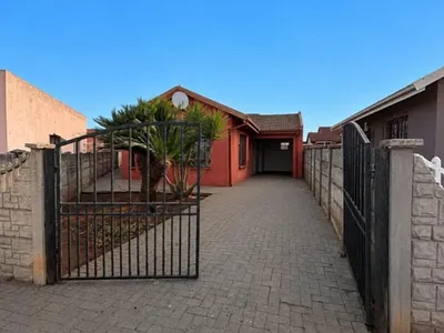 3 Bedroom House For Sale in Sebokeng - Uytq.webp