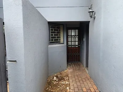 3 Bedroom Apartment For Sale in Sasolburg - W43o.webp