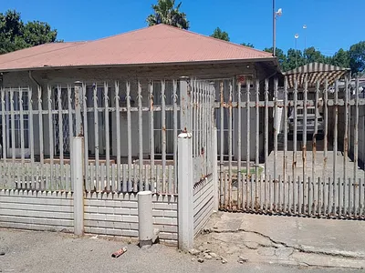 3 Bedroom House For Sale in Vanderbijlpark - E27s.webp