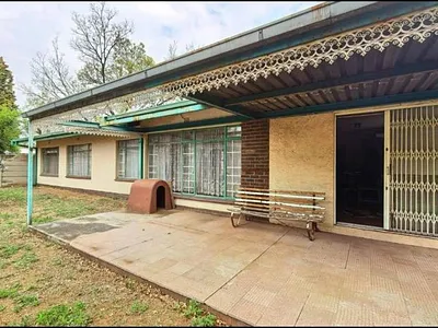 3 Bedroom House For Sale in Sasolburg - M6qa.webp