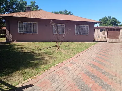 3 Bedroom House For Sale in Vanderbijlpark - kKQs.webp