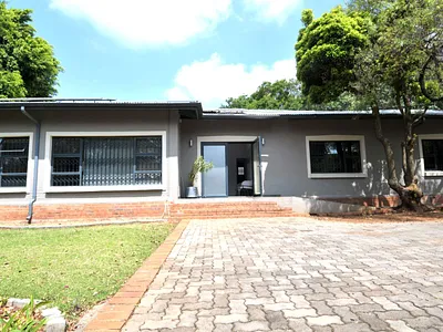 Commercial Property To Rent in Pretoria - img