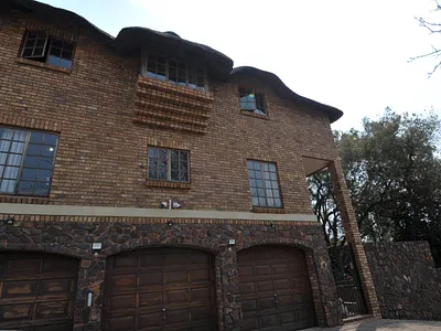 4 Bedroom House For Sale in Pretoria - img