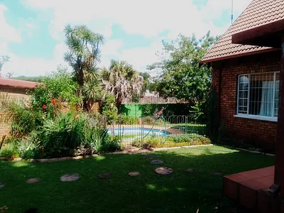 3 Bedroom Townhouse For Sale in Pretoria - img