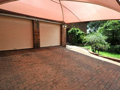 4 Bedroom House For Sale in Pretoria - PCK5.webp
