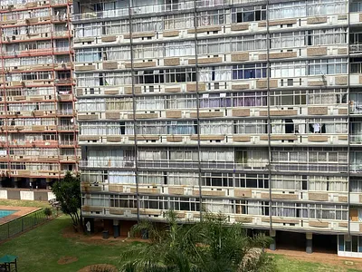 3 Bedroom Apartment For Sale in Pretoria - ar8J.webp