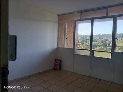 3 Bedroom Apartment To Rent in Arcadia, Pretoria - S5cg.webp