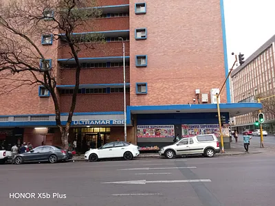 0.5 Bedroom Apartment For Sale in Pretoria - 6jvt.webp