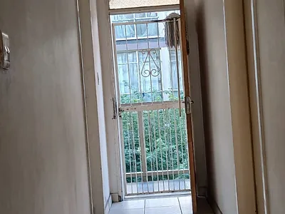 4 Bedroom Apartment To Rent in Pretoria - aL7m.webp