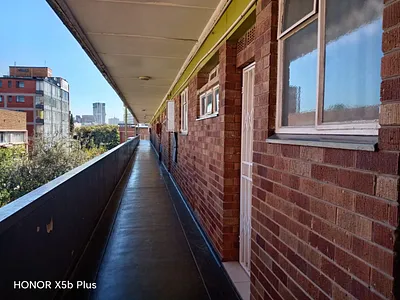 2.5 Bedroom Apartment For Sale in Pretoria - BlLs.webp