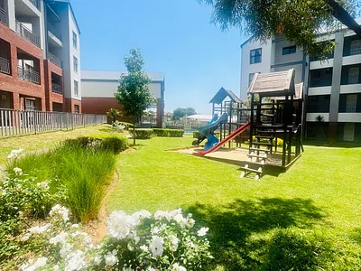 2 Bedroom Apartment To Rent in Midrand - yoFL.webp